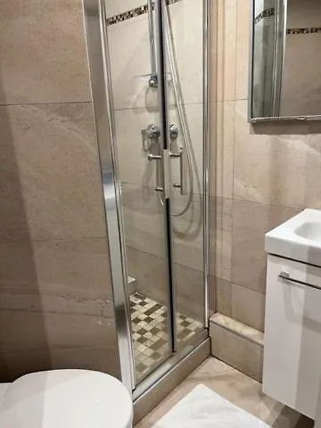 ルナ パーク ホテル パリ